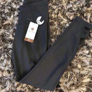 NWT Apana leggings